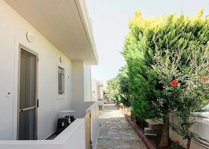 Hersonissos Modern One Bedroom Apartment Beachside