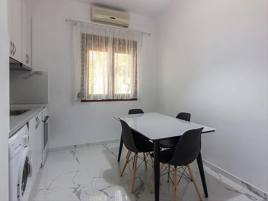 Holiday home Modern One Bedroom Beachside