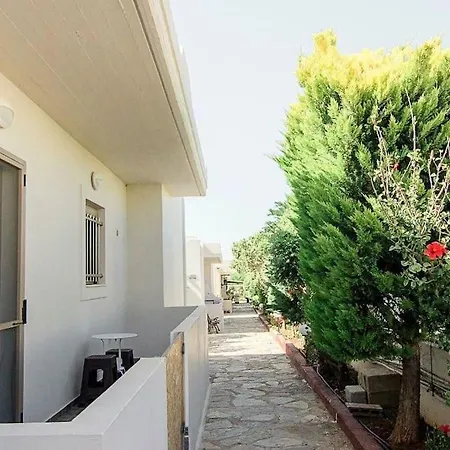 Hersonissos Modern One Bedroom Apartment Beachside Εξωτερικό φωτογραφία