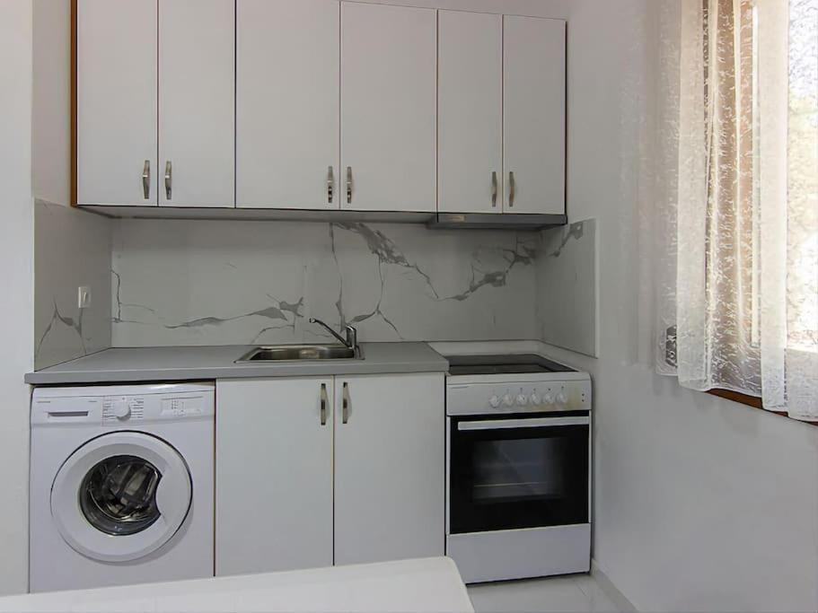 Modern One Bedroom Beachside Chersonissos