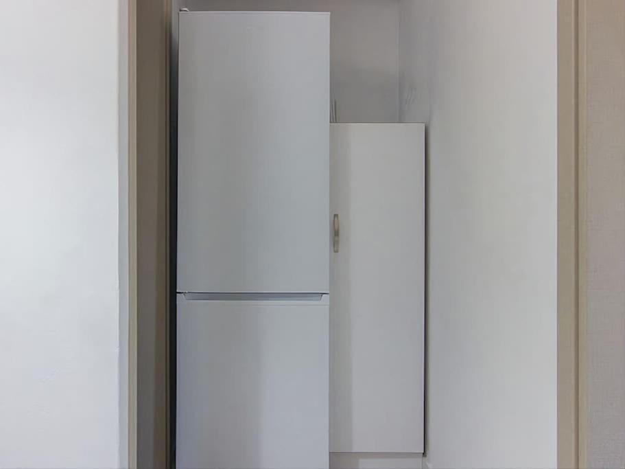 Modern One Bedroom Beachside בית נופש הרסוניסוס